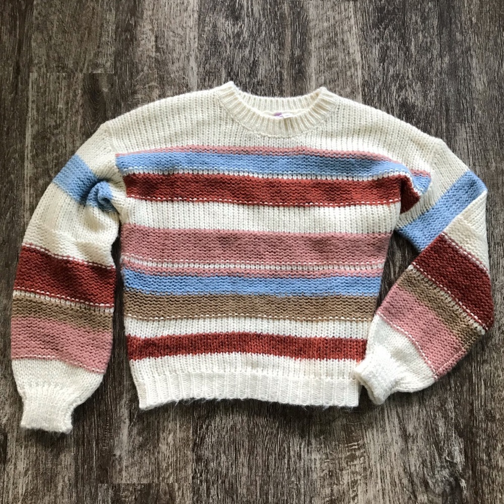 Alya multi-color sweater. Size Large.